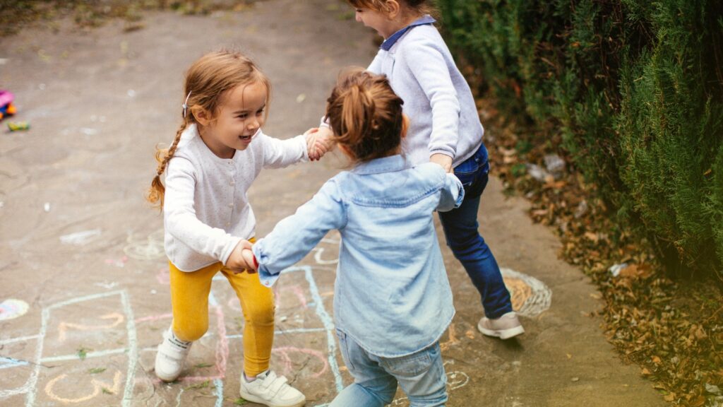 toddlers-friendship